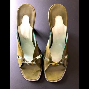 Sigerson Morrison army grn heels Sz 8